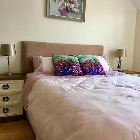 Holiday home Fuchsia House