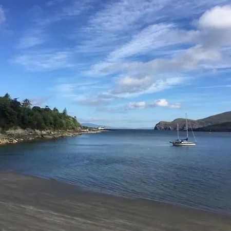 Holiday home Fuchsia House *