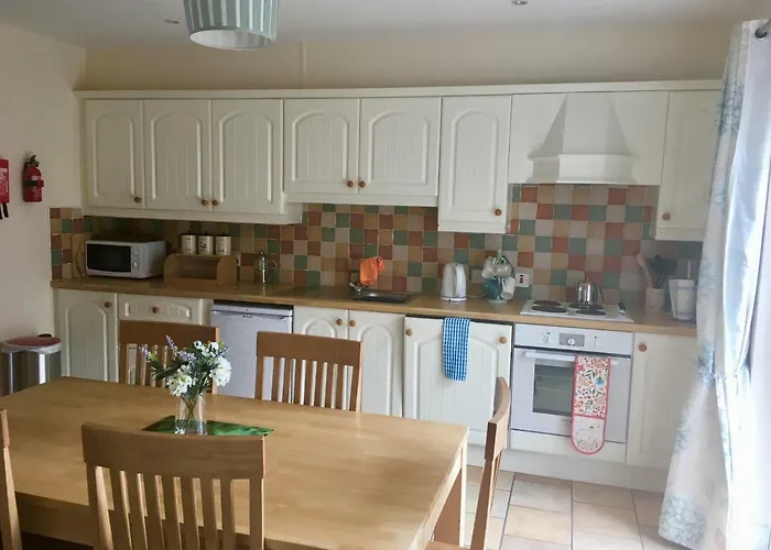 度假居 Fuchsia House Knights Town